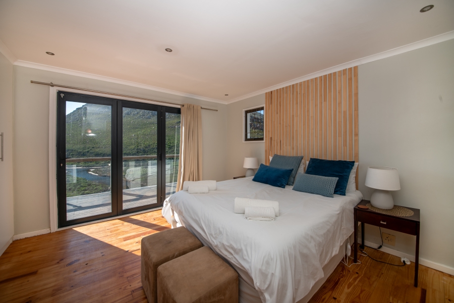 4 Bedroom Property for Sale in Rooi Els Western Cape